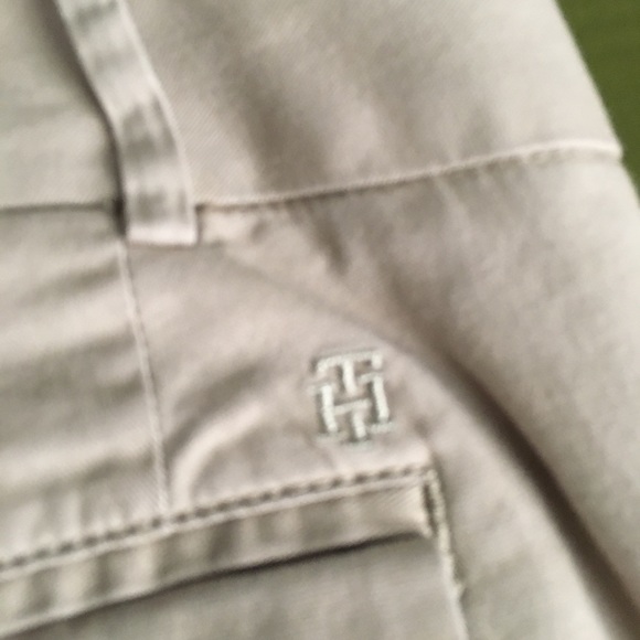 TOMMY HILFIGER KHAKI PANTS - Picture 10 of 10